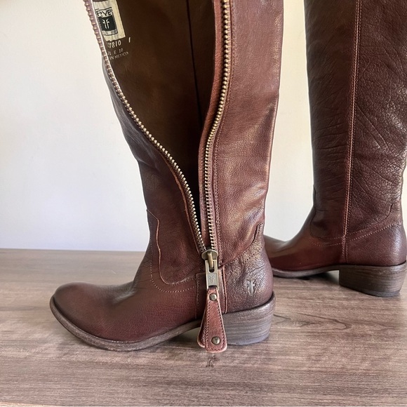 Frye Carson Outside Zip Women's Tall Brown Boot Size 5.5 SKU#C24270 - Picture 7 of 9